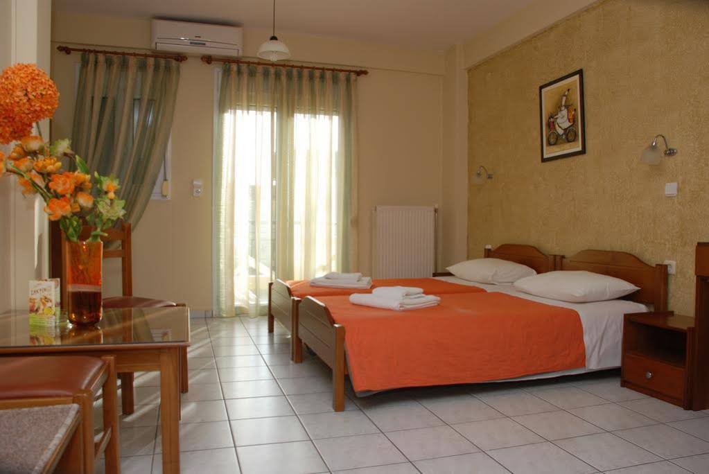 Tsironis Rooms