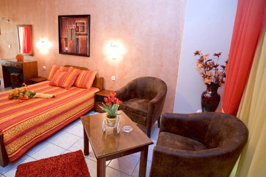 Tsironis Rooms