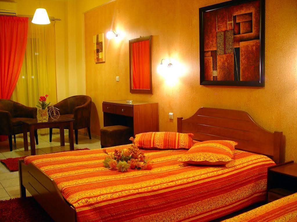 Tsironis Rooms