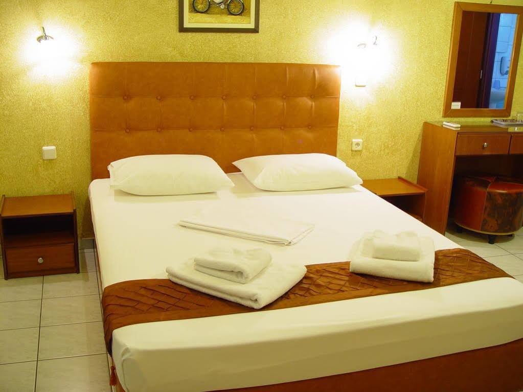 Tsironis Rooms