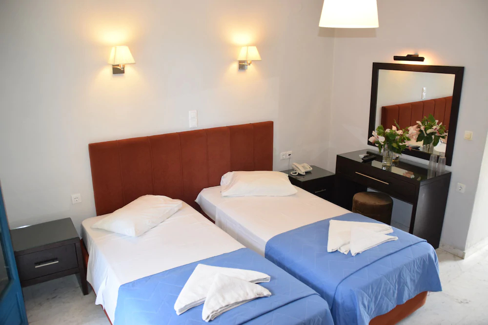 Karavostasi Beach Hotel