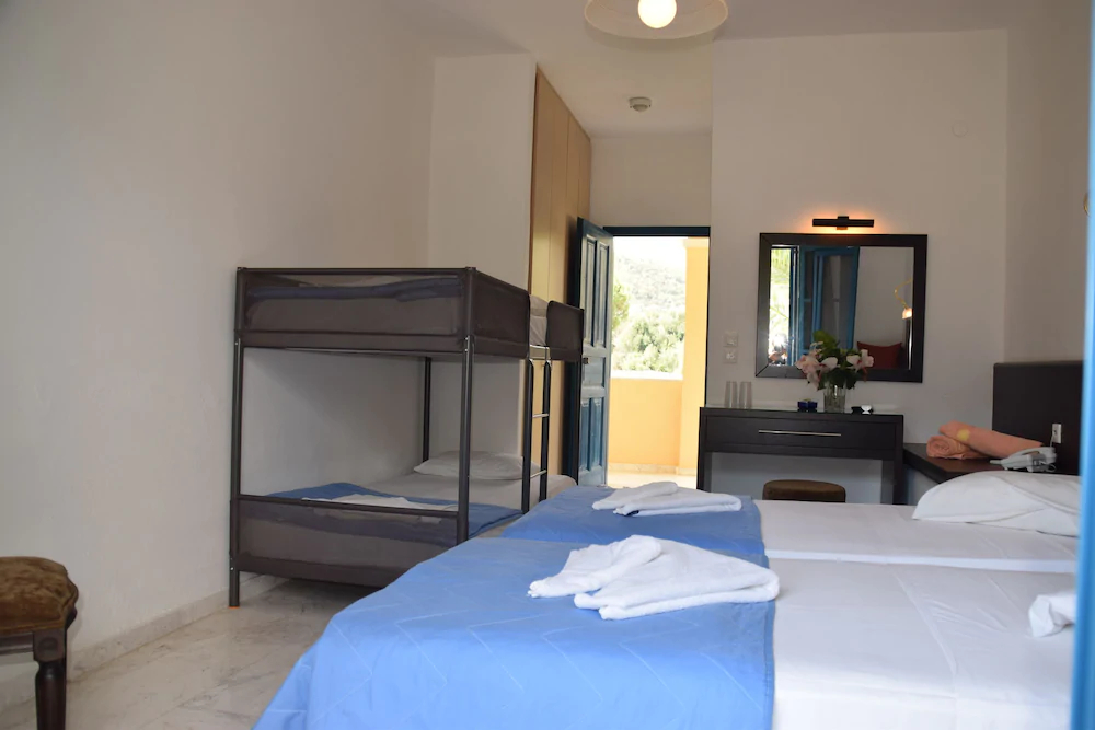 Karavostasi Beach Hotel