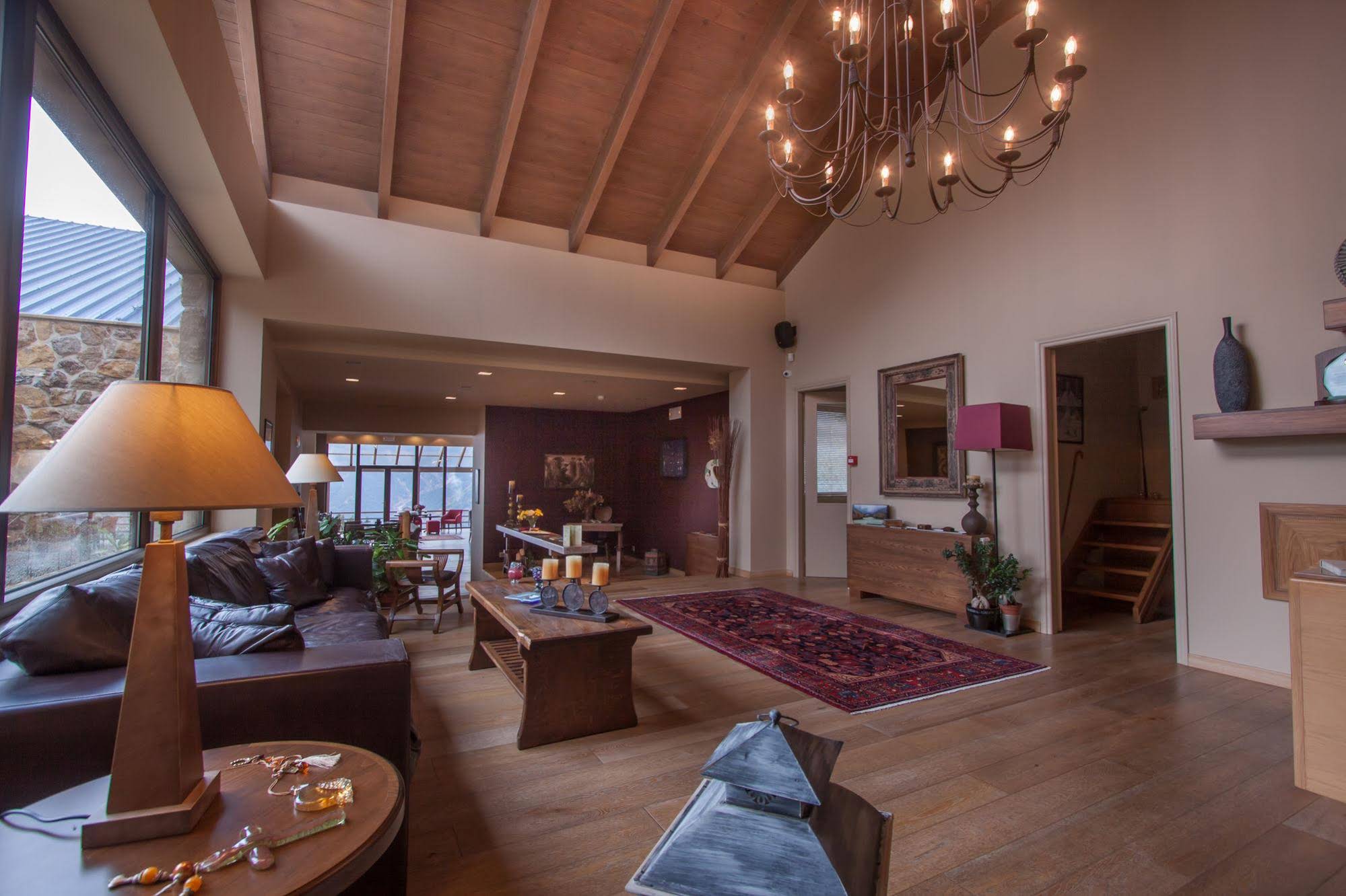 Orizontes Tzoumerkon Hotel Resort