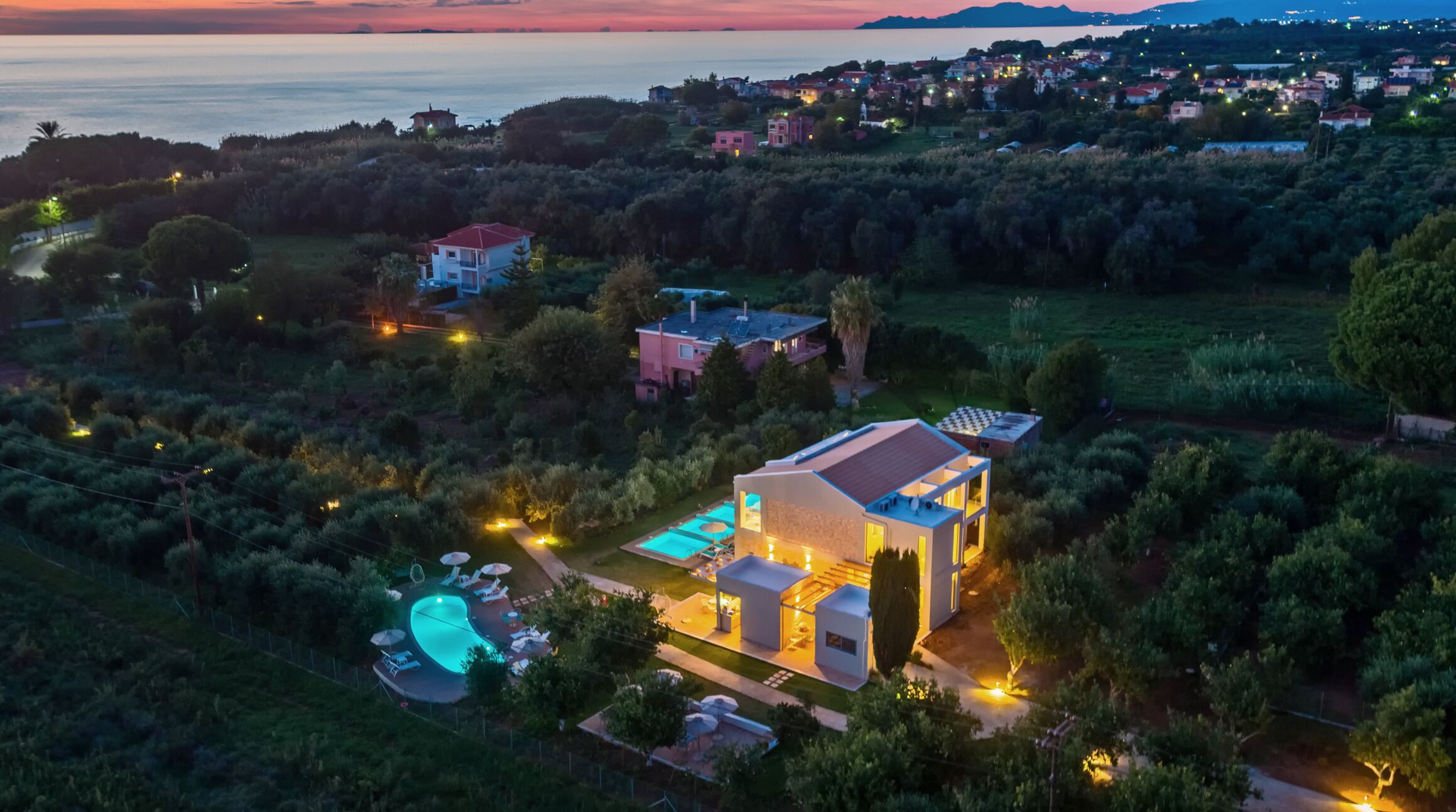 Alonaki Resort