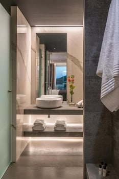 Mövenpick Resort Agios Nikolaos Sivota