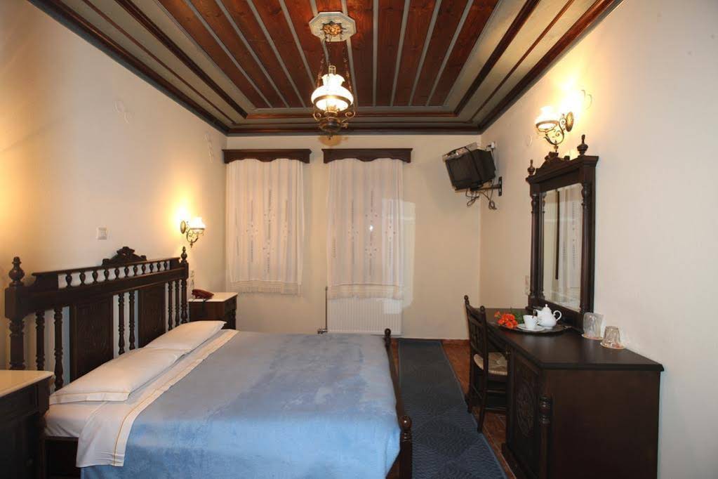 Drakolimni Hotel