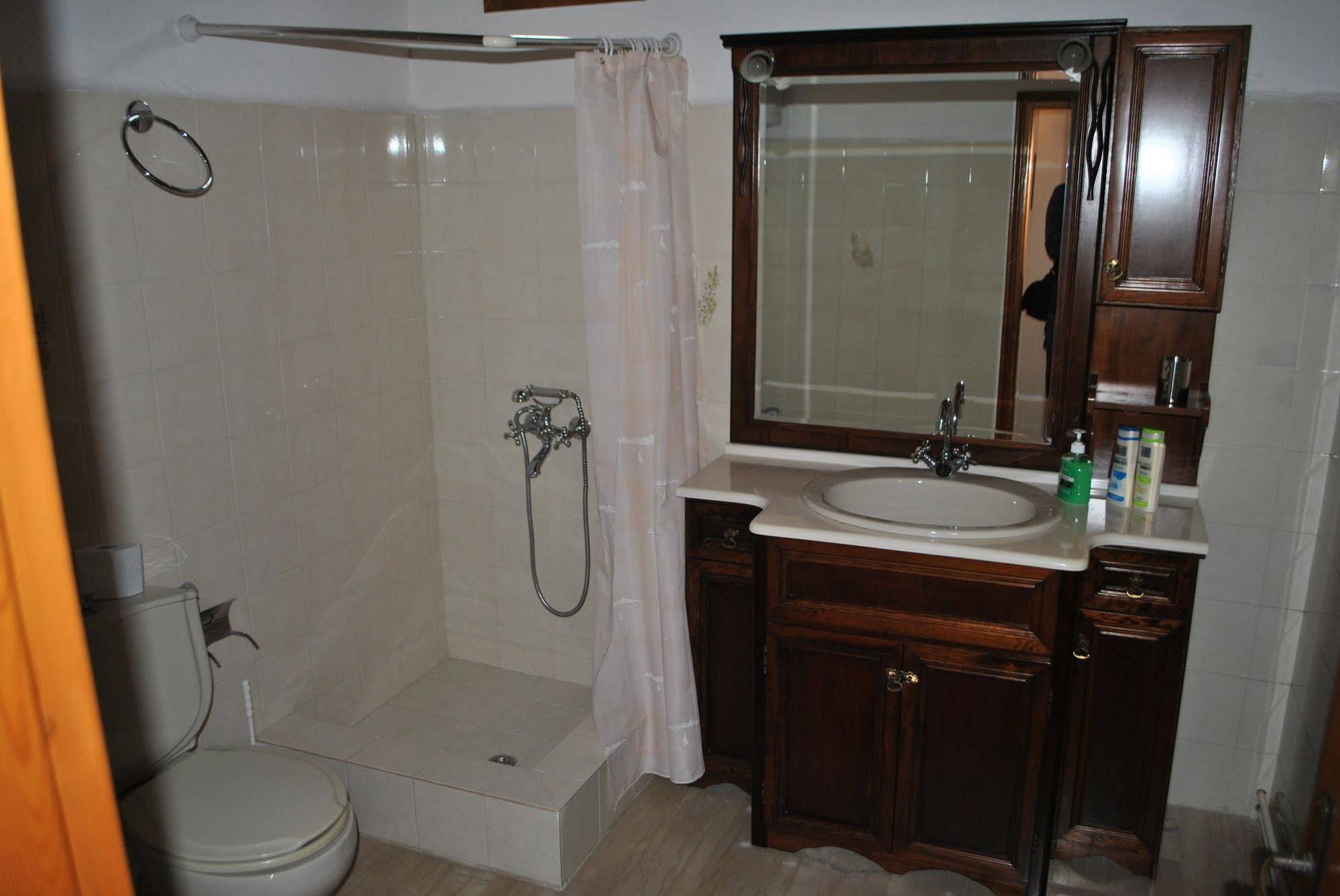 Guest House Rodami