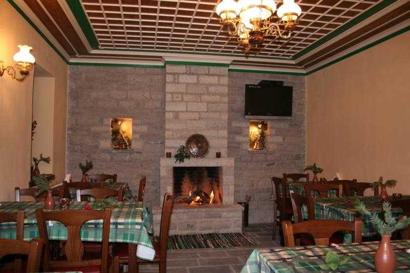 Nikolas Guesthouse