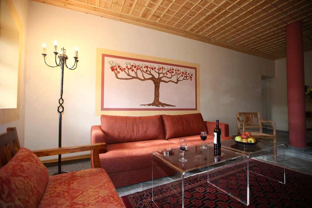 Rodia Boutique Hotel