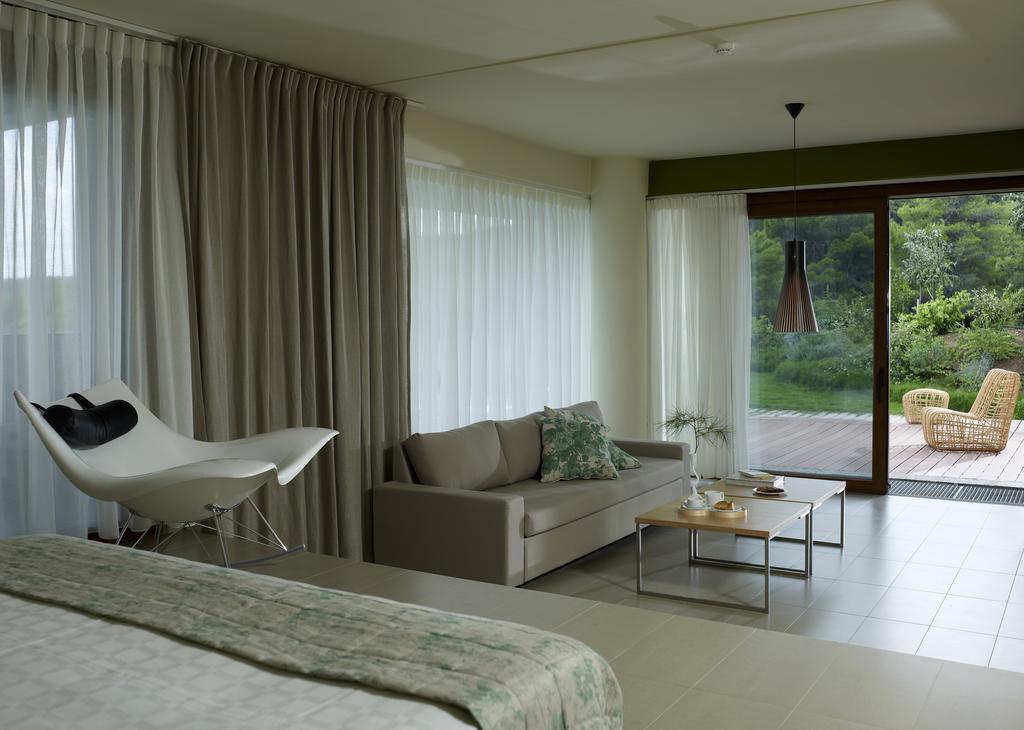 Thalatta Seaside Hotel