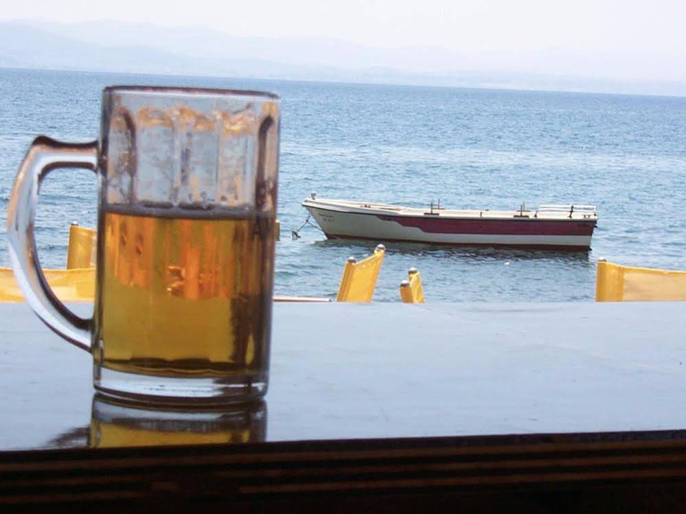 Artemis Hotel