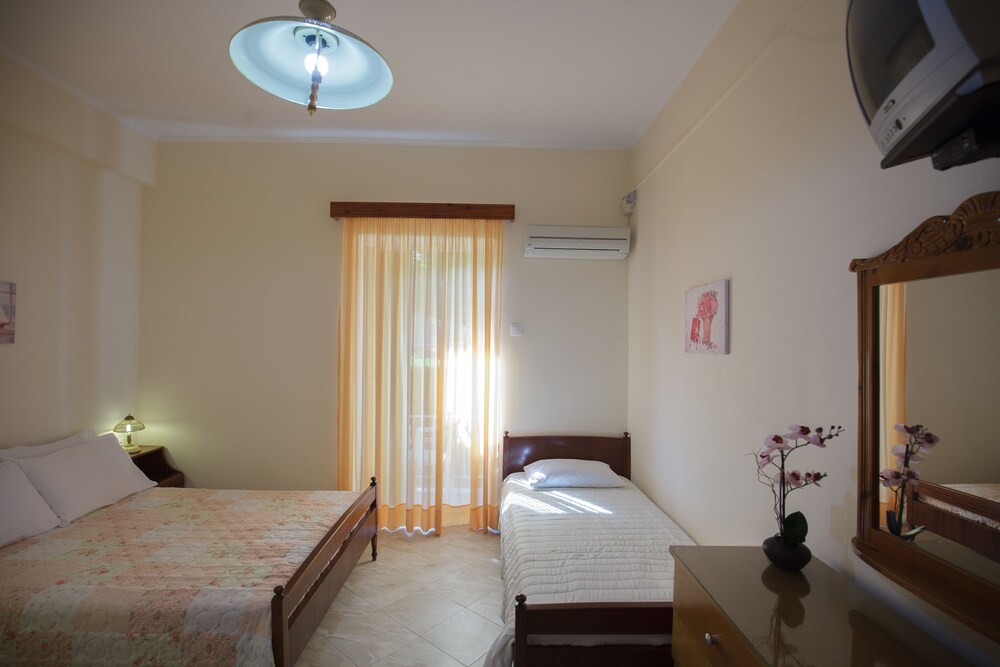 Pension Akrogiali
