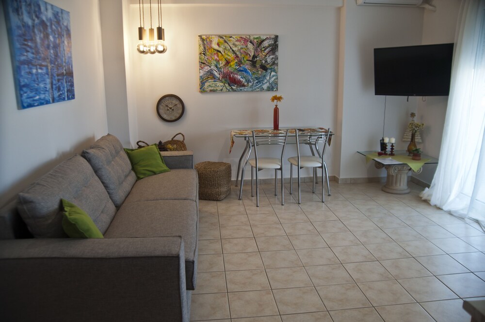 Chalkida Apartments