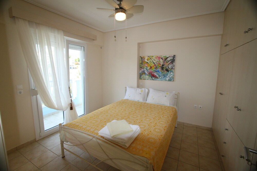 Chalkida Apartments