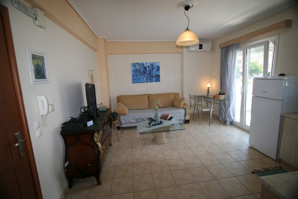 Chalkida Apartments