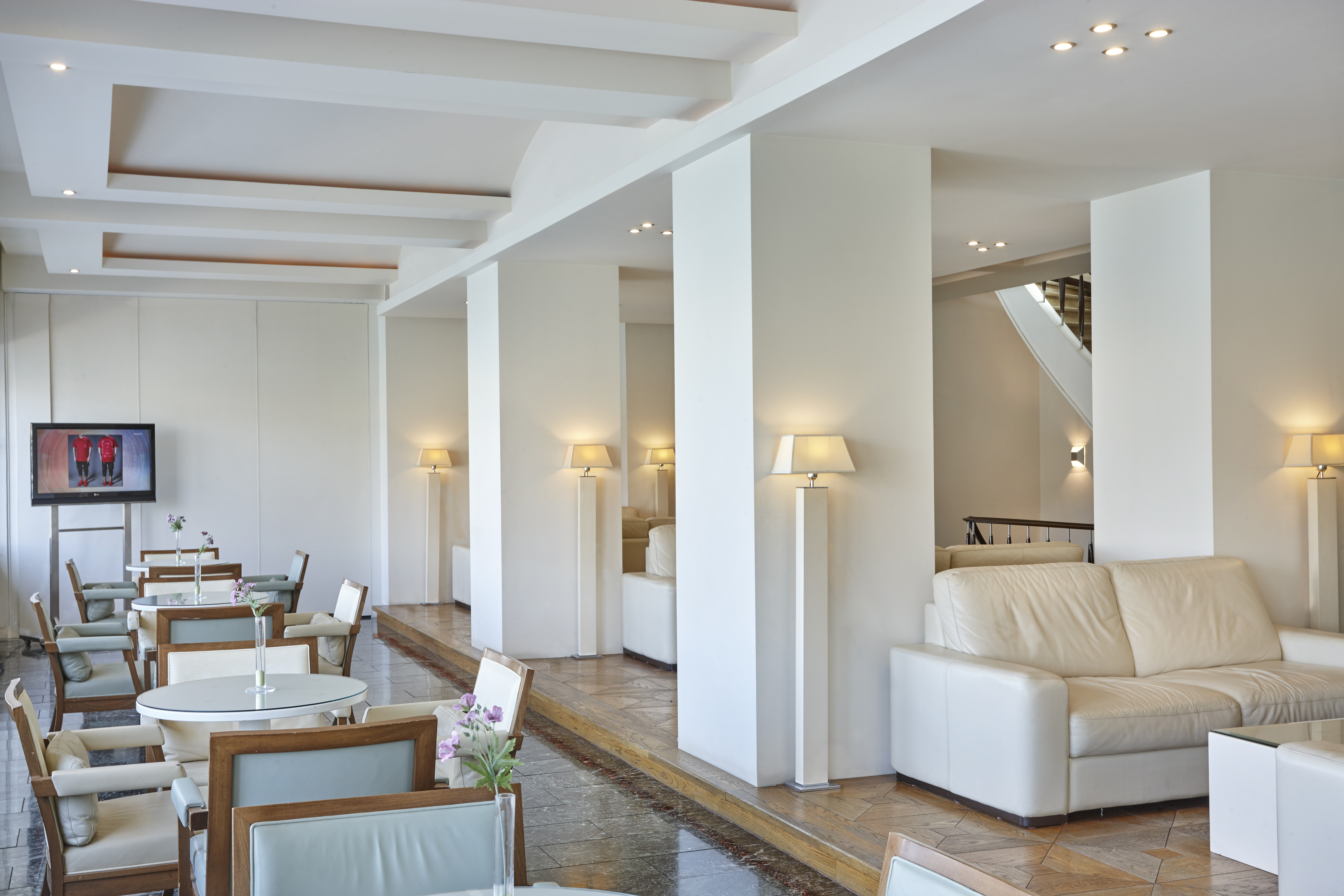 Lucy Hotel