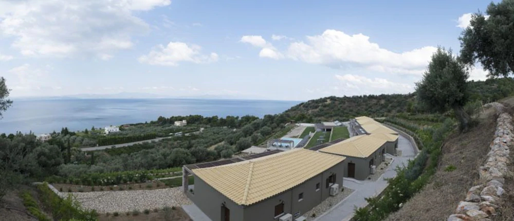 Elimnion Resort