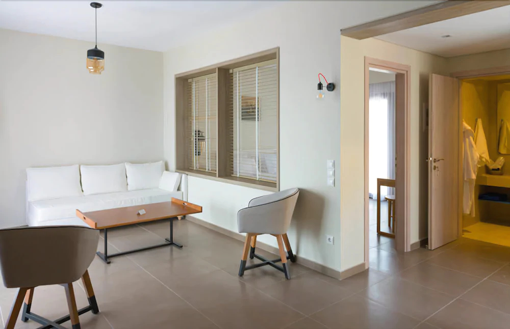 Elimnion Resort
