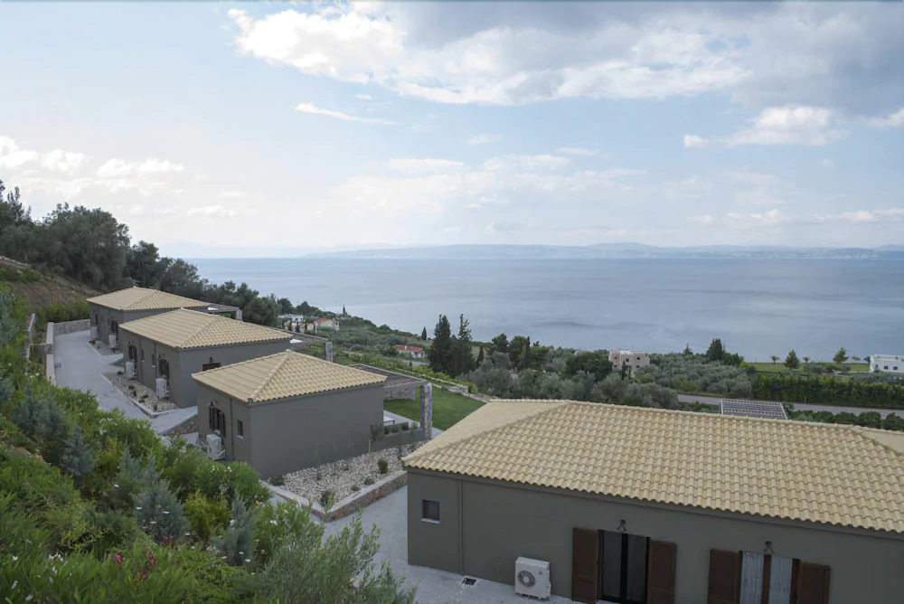Elimnion Resort