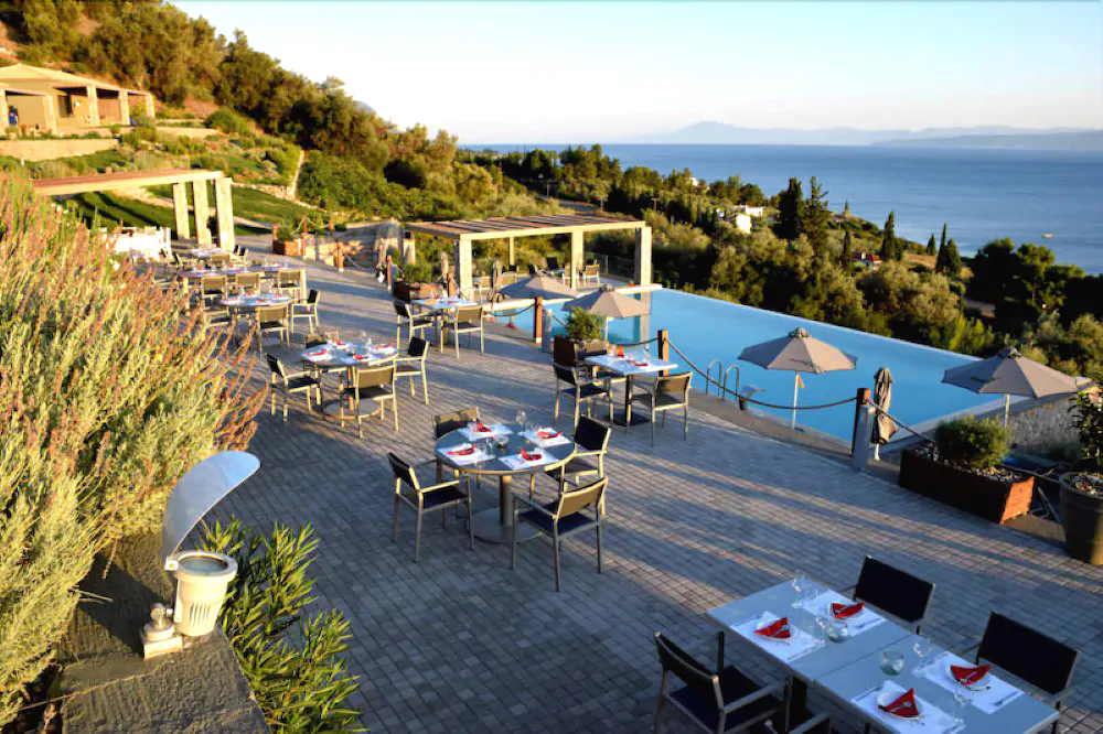 Elimnion Resort