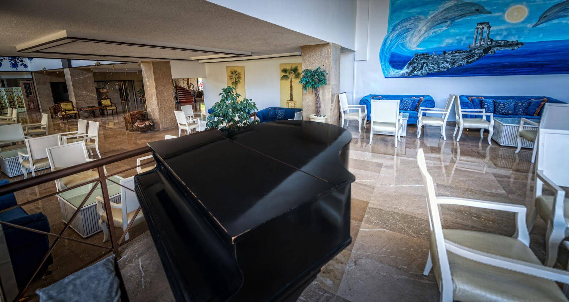 Palmariva Beach Hotel