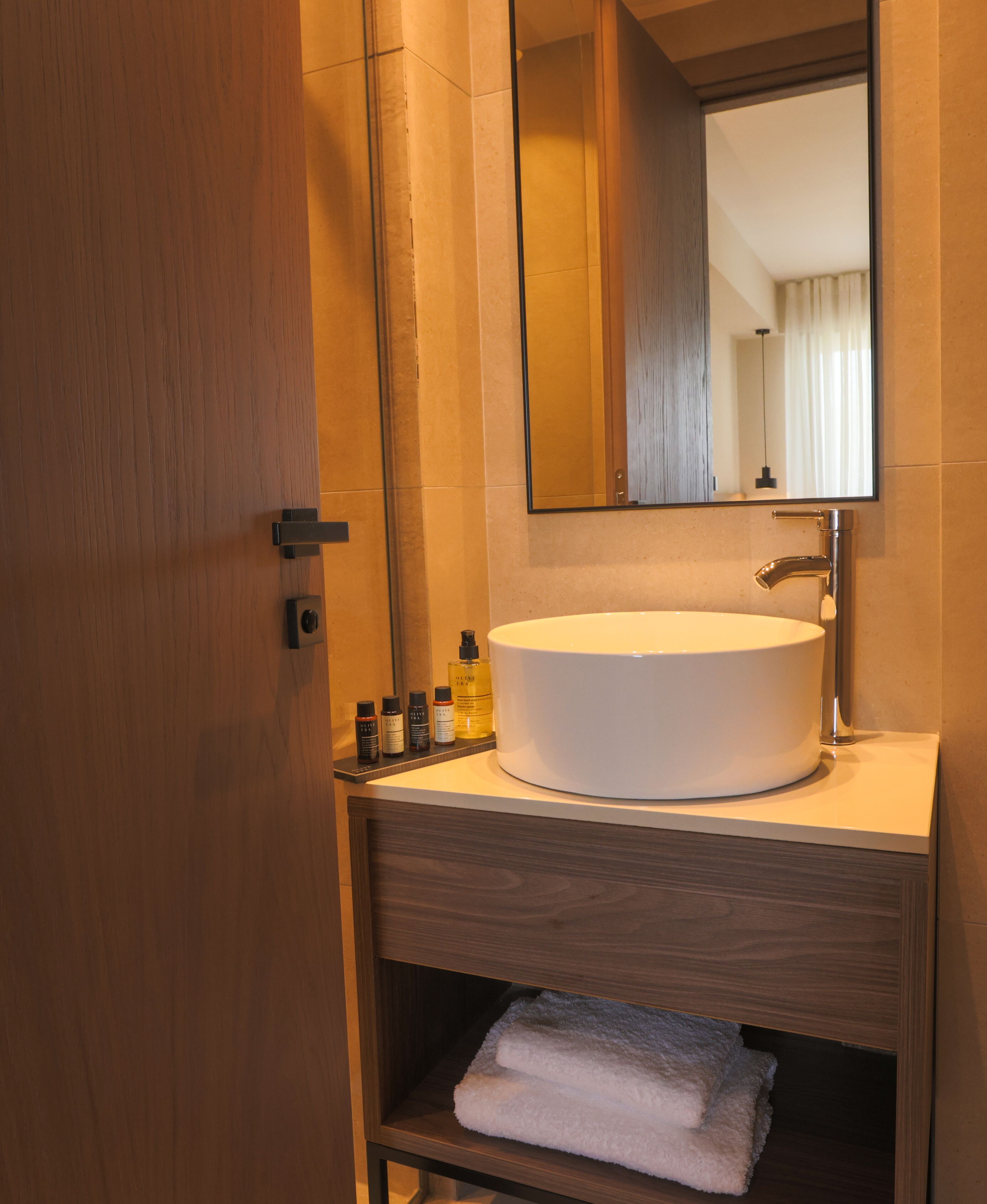 Elivia Boutique Suites