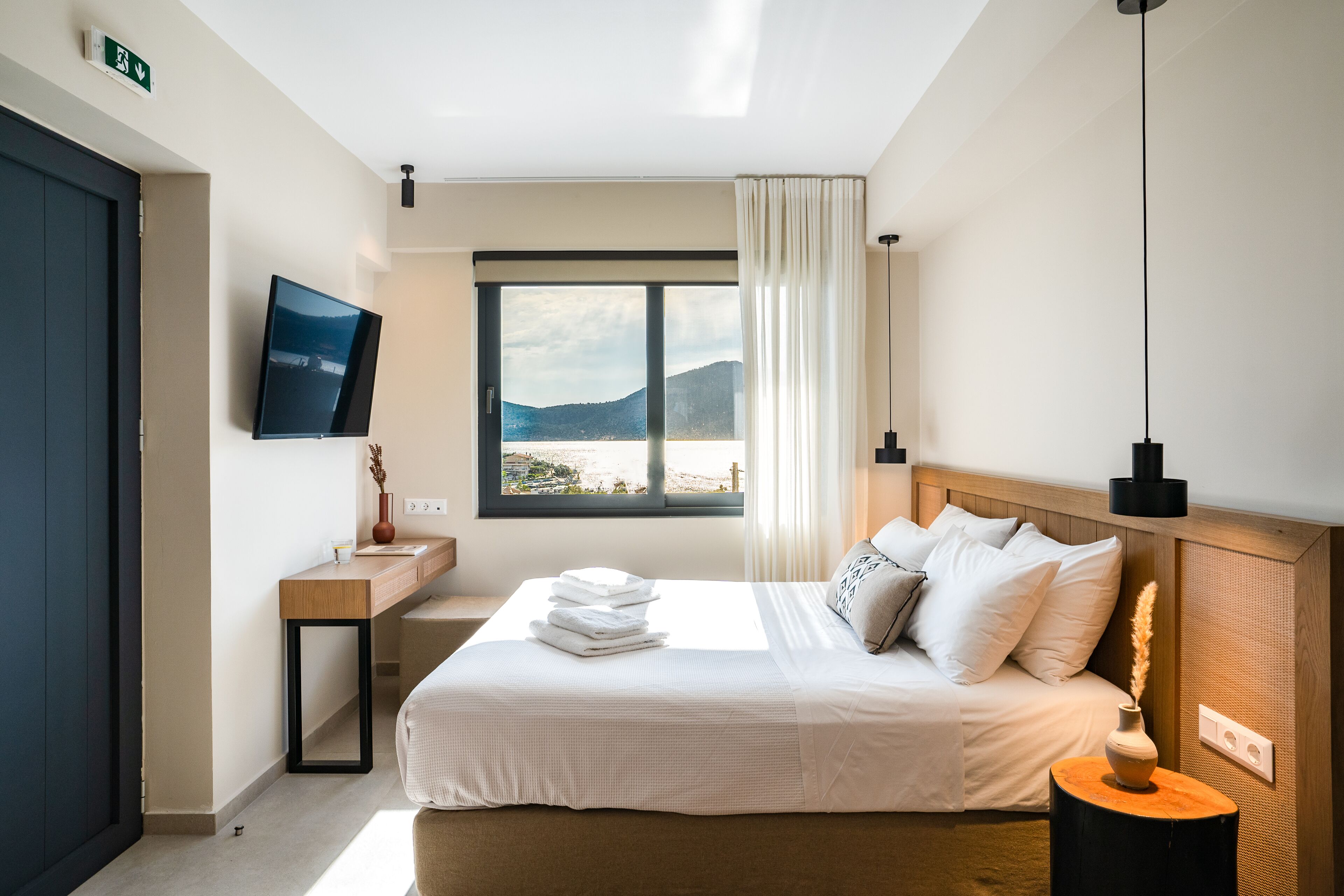 Elivia Boutique Suites
