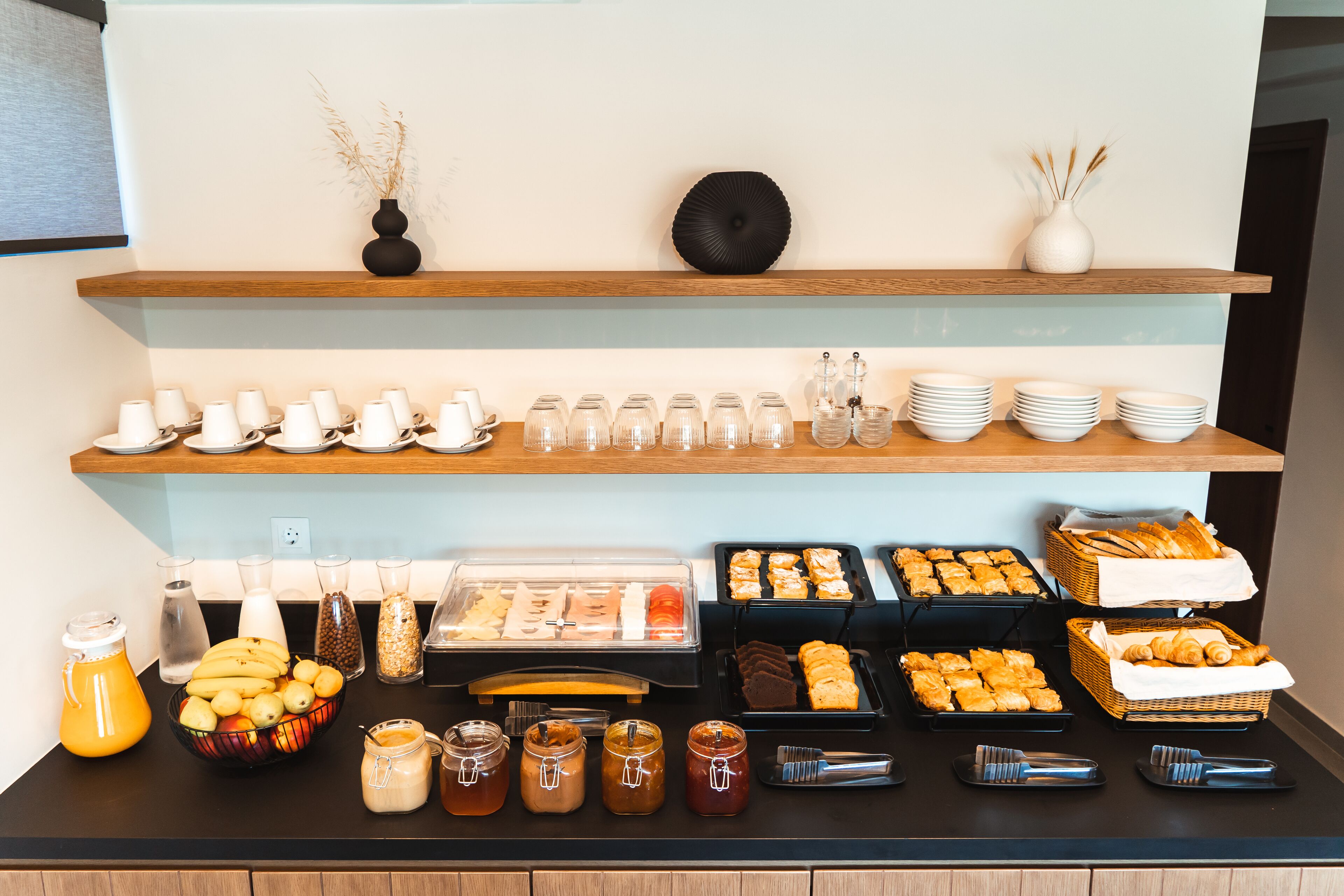 Elivia Boutique Suites