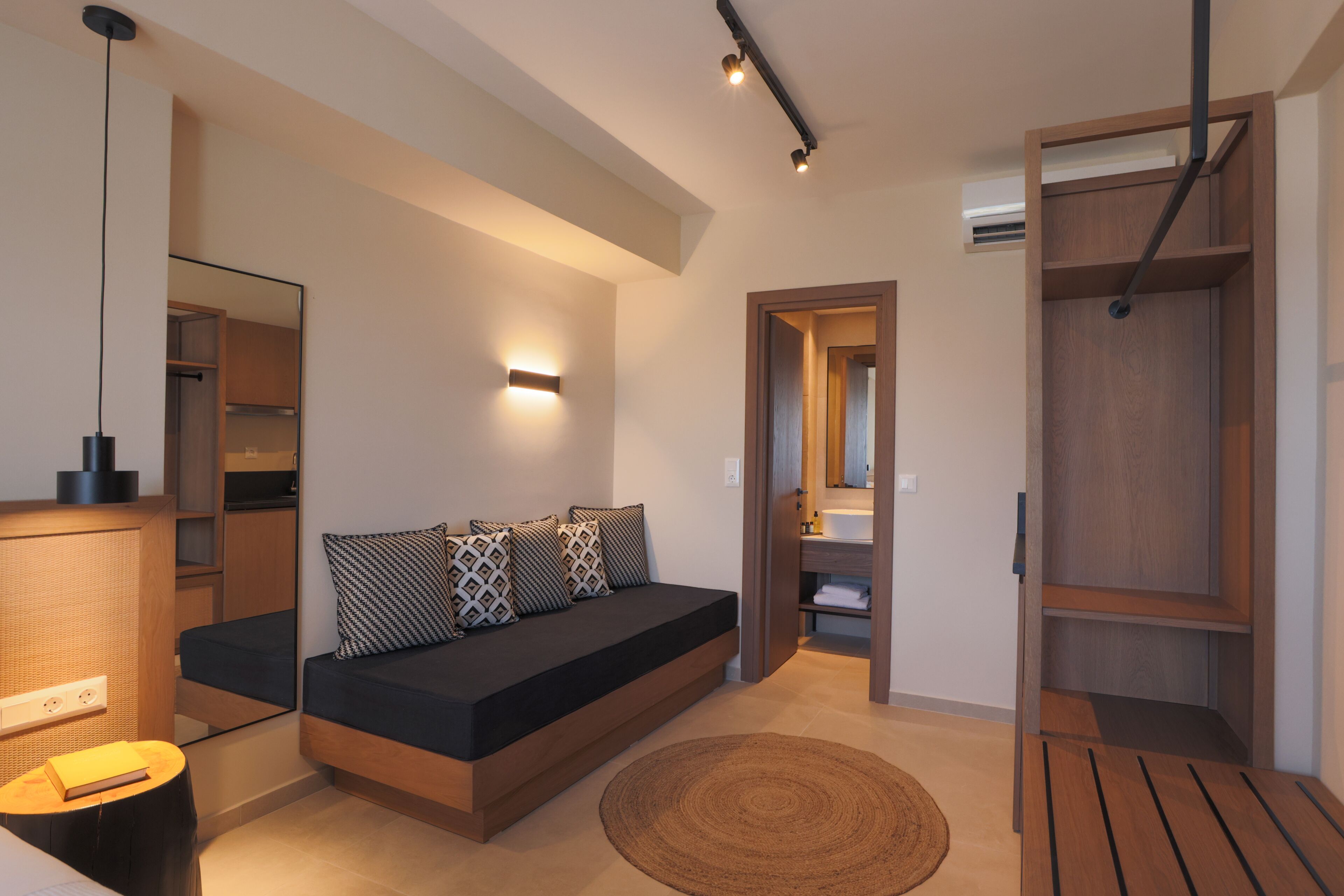 Elivia Boutique Suites