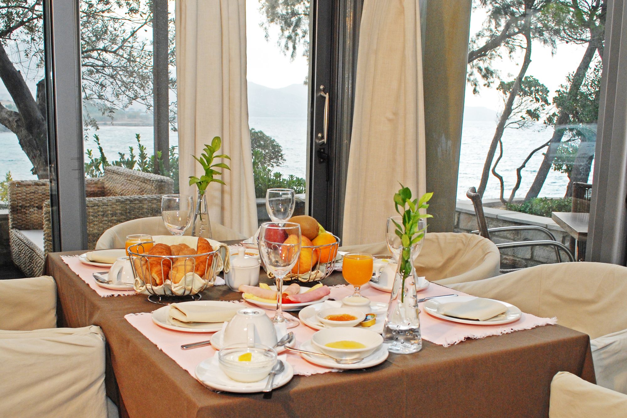 Hotel Karystion