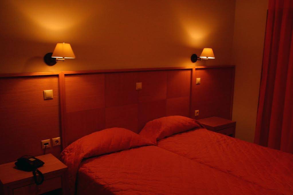 Evia Hotel & Suites