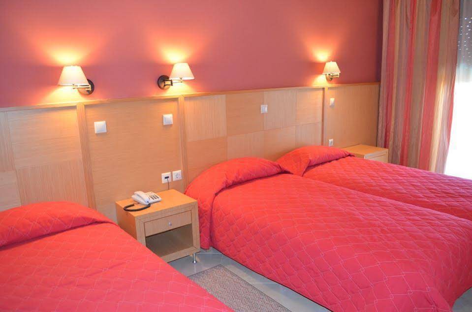 Evia Hotel & Suites