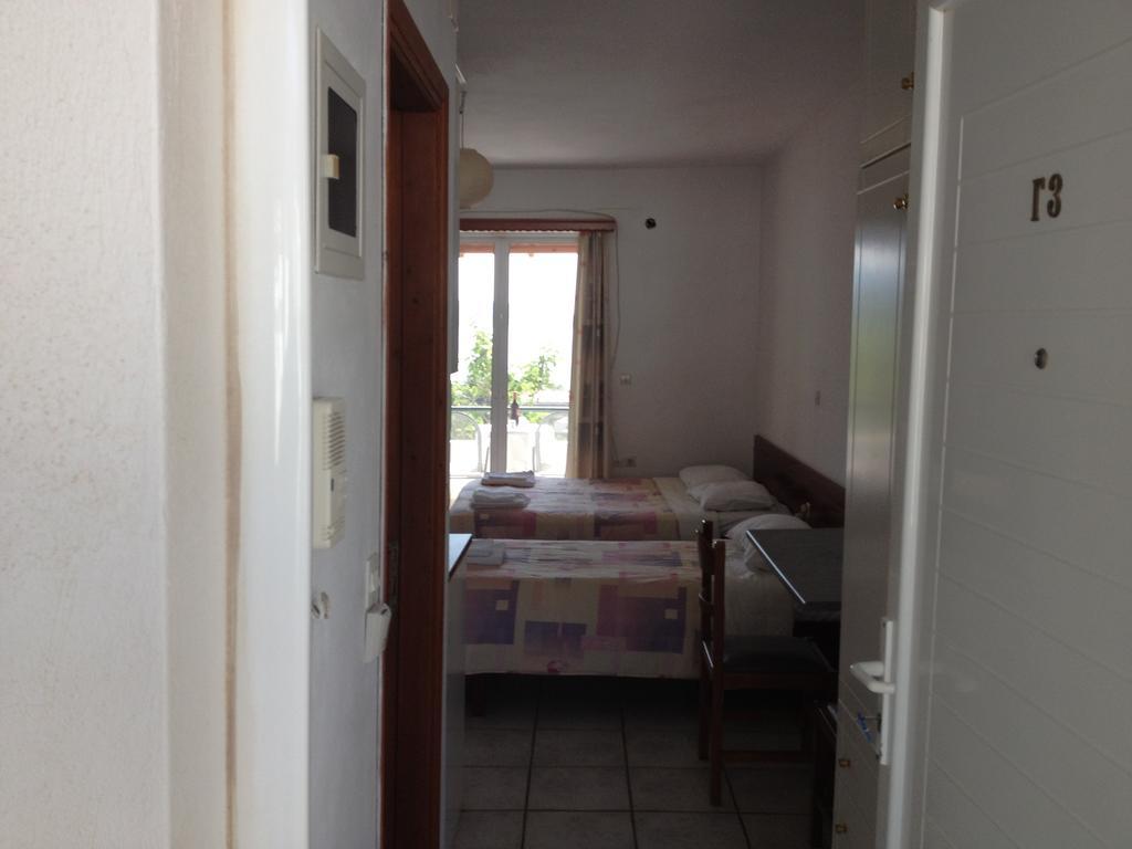 Gikas Apartments