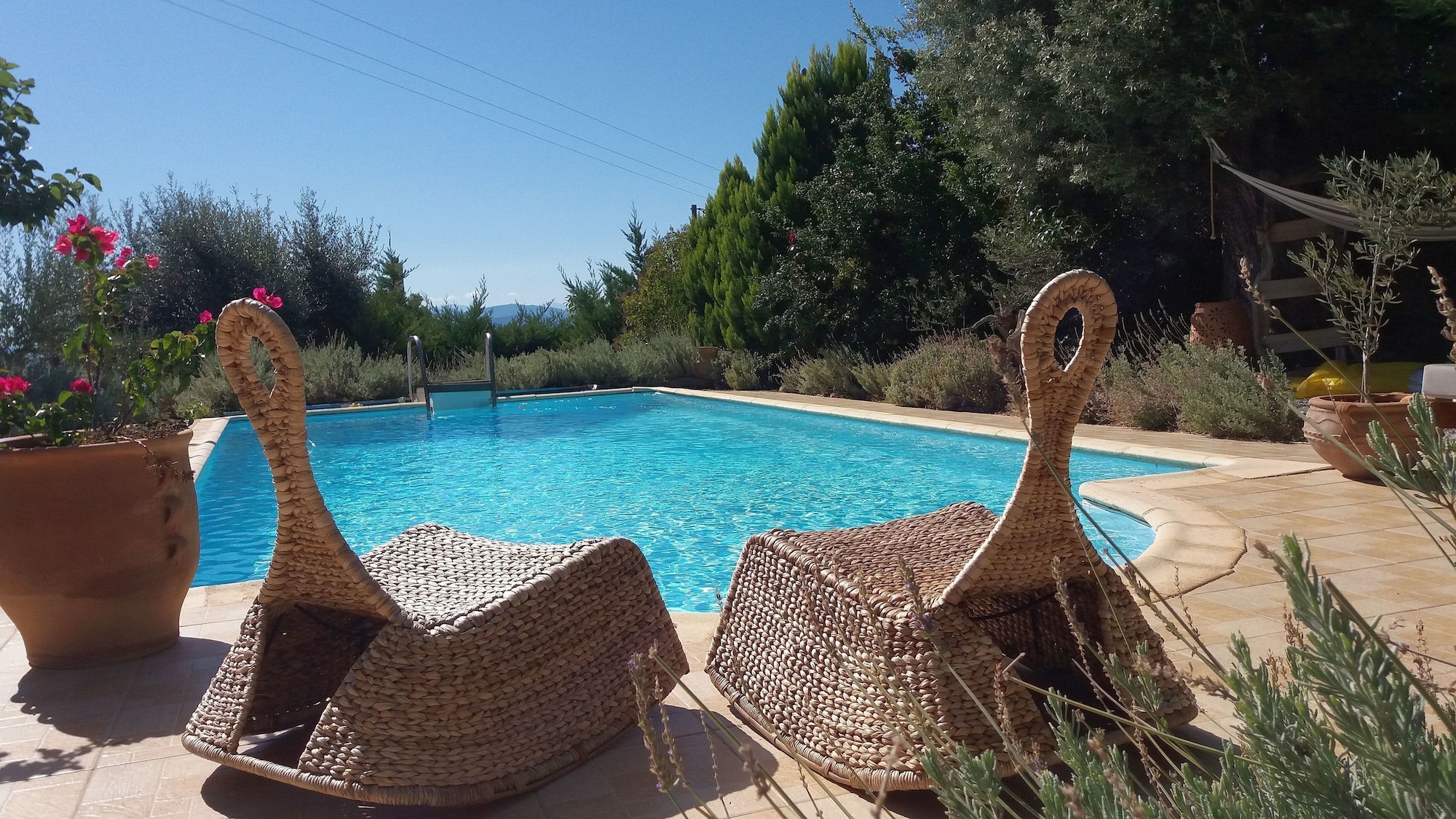 Evia Foxhouse