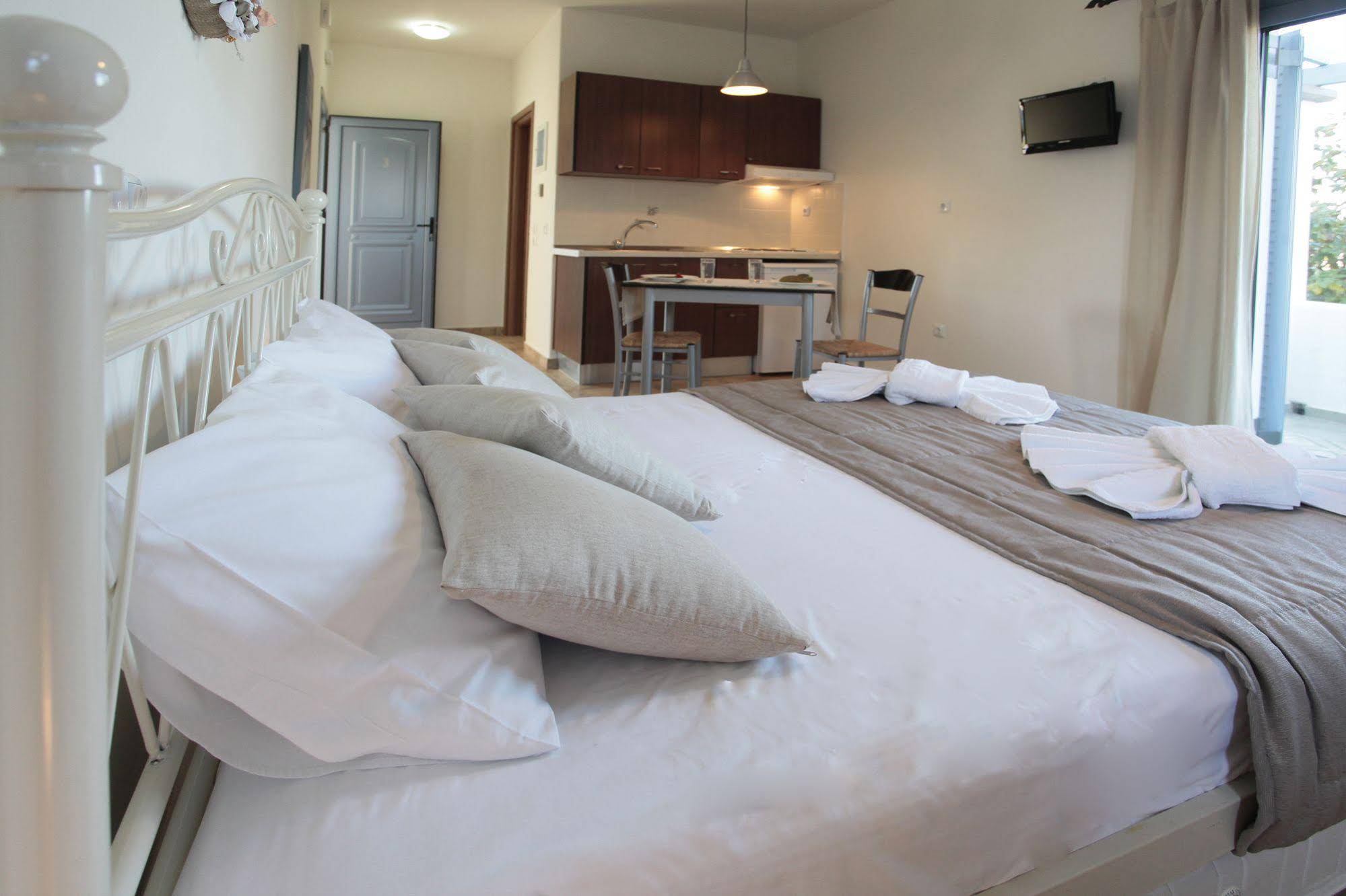Kallisti Studios & Apartments