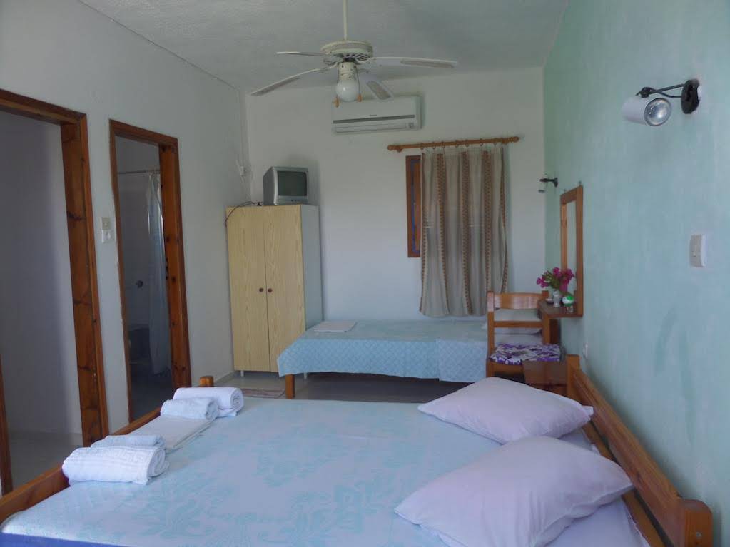 Skyros Junior Studios