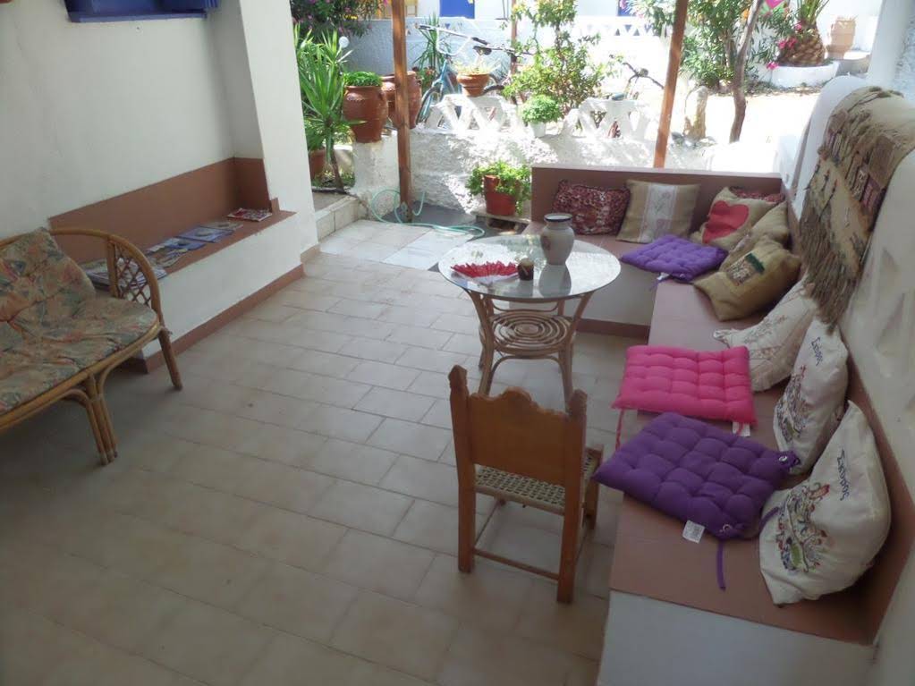 Skyros Junior Studios