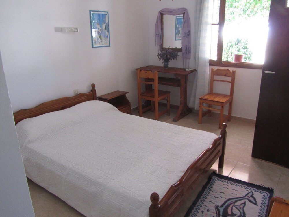 Skyros Panorama Studios