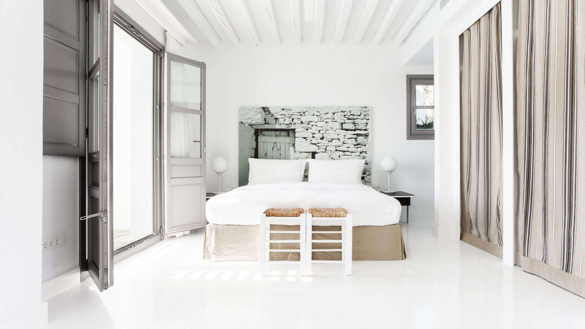 Anemi Hotel