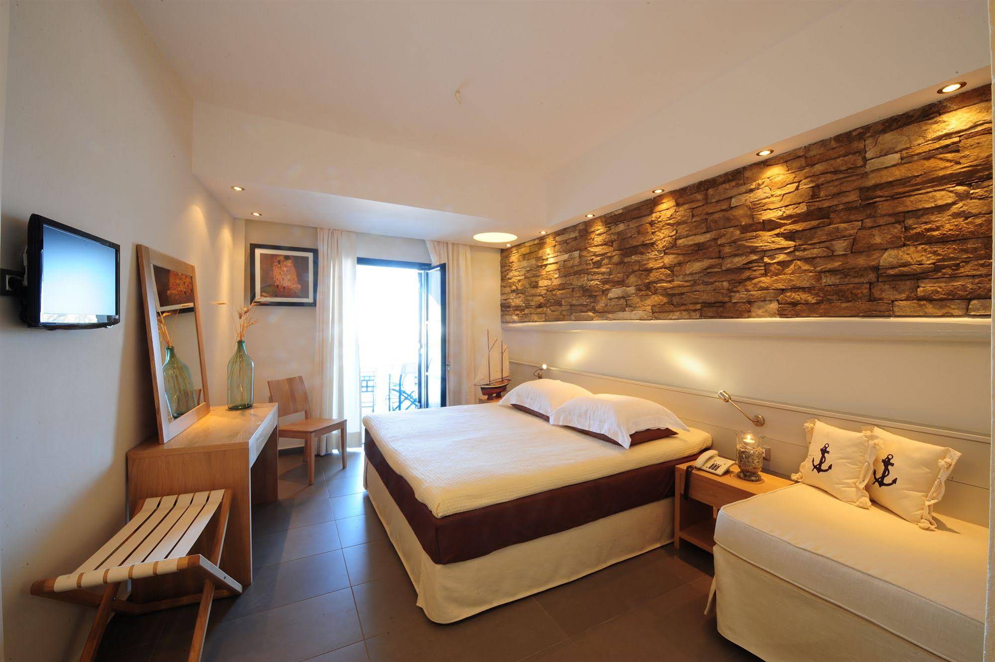 Vrahos Boutique Hotel
