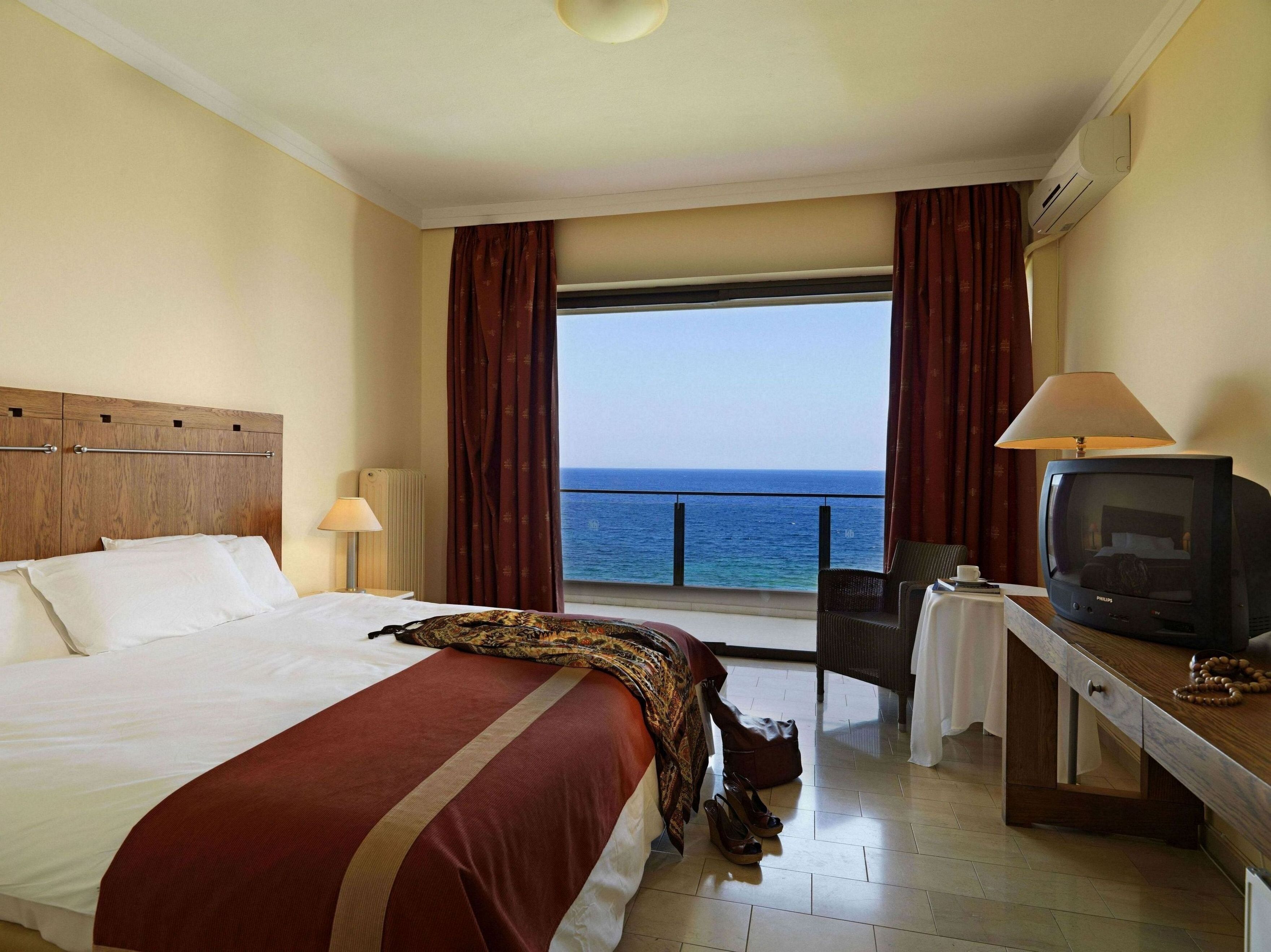 Kalamaki Beach Resort