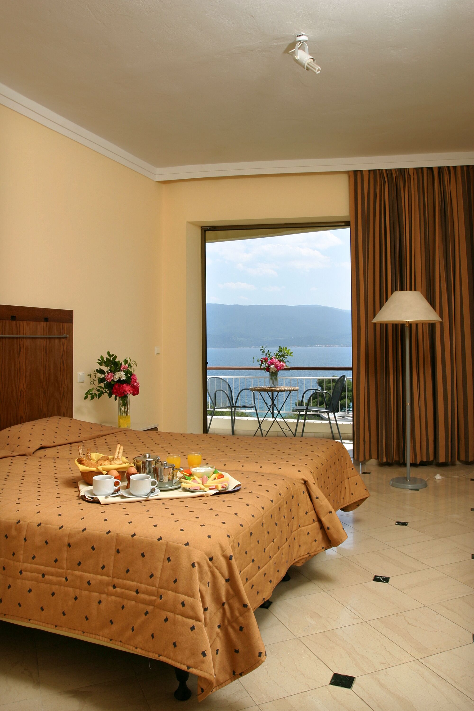 Kalamaki Beach Resort