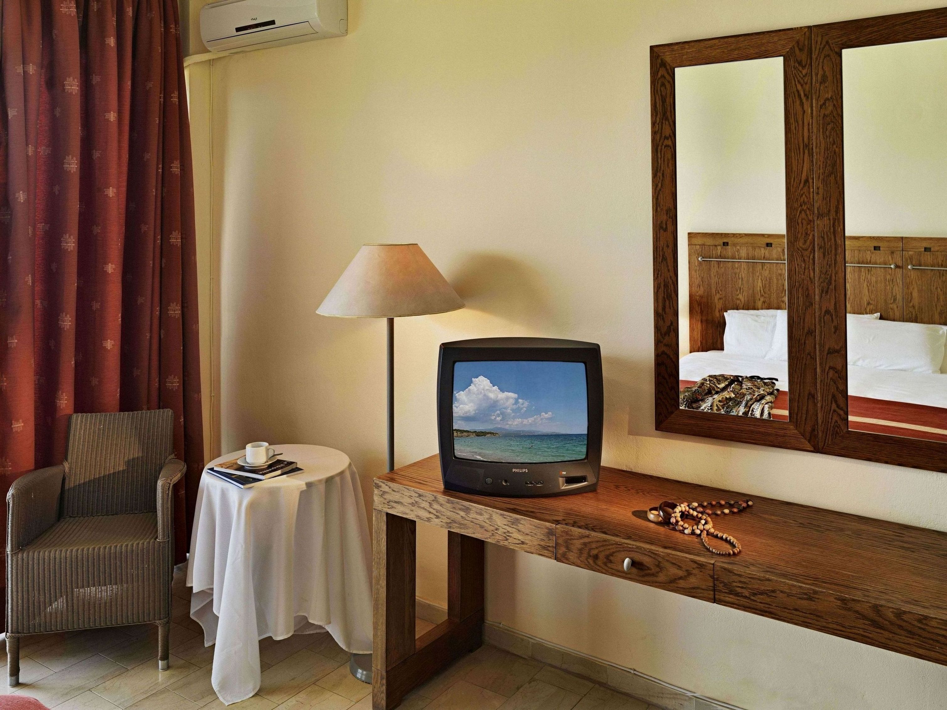 Kalamaki Beach Resort