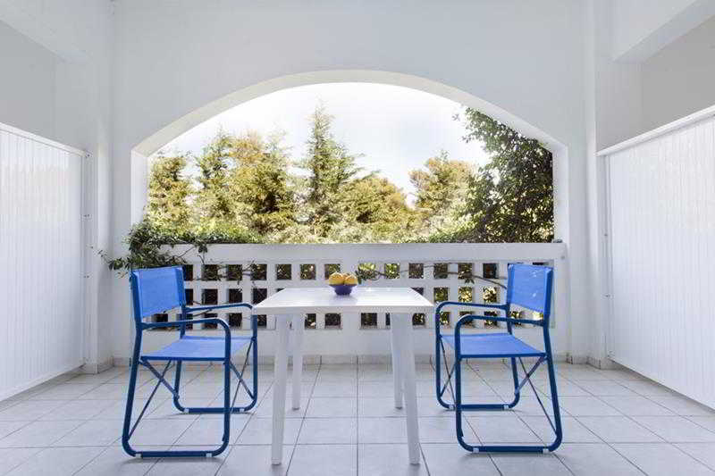 Daphne's Club Hotel Apartments