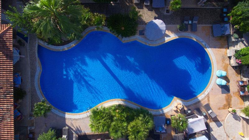 Achtis Hotel