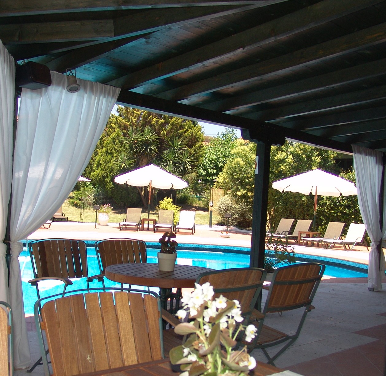 Eden Hotel