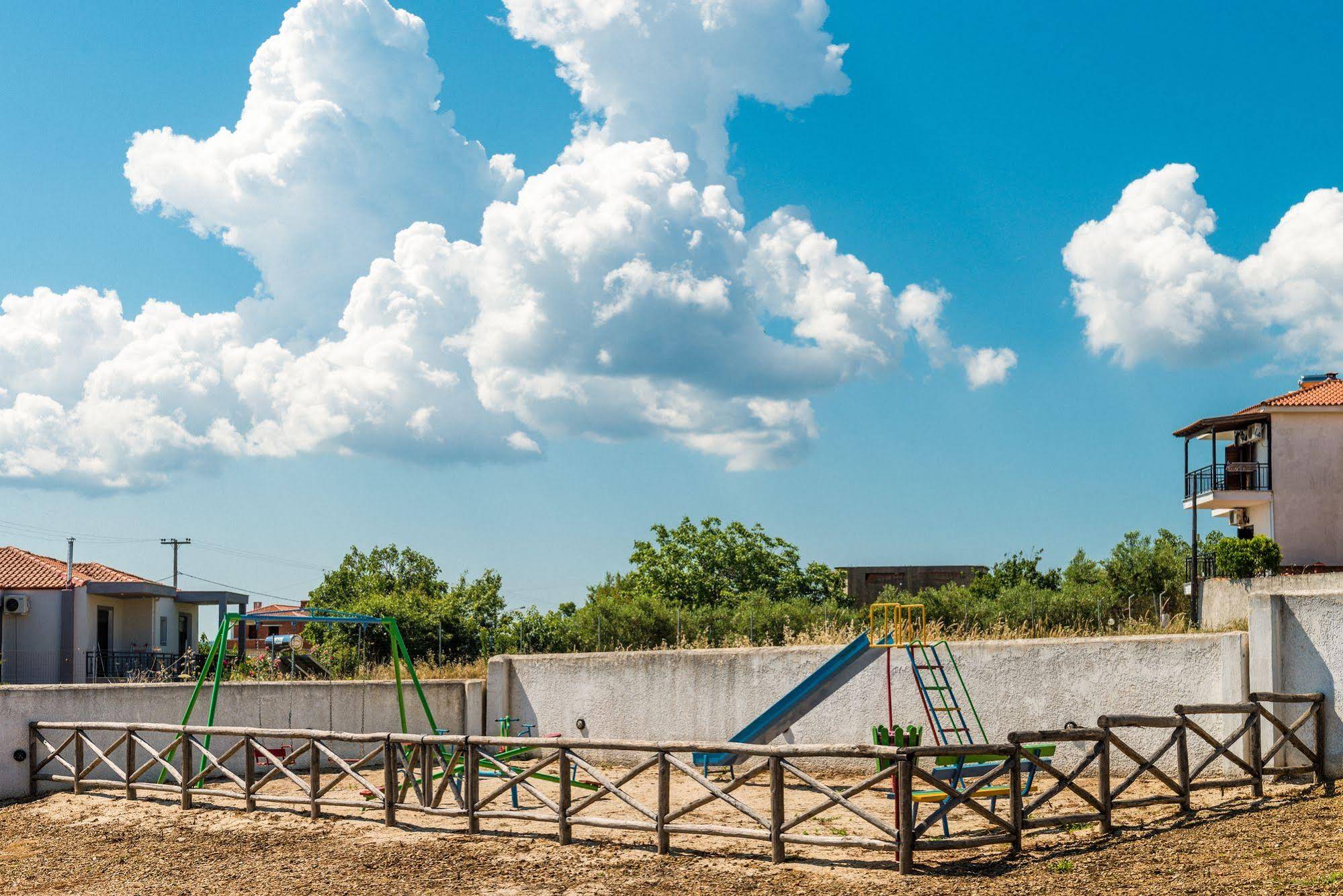 Lagaria Apartments