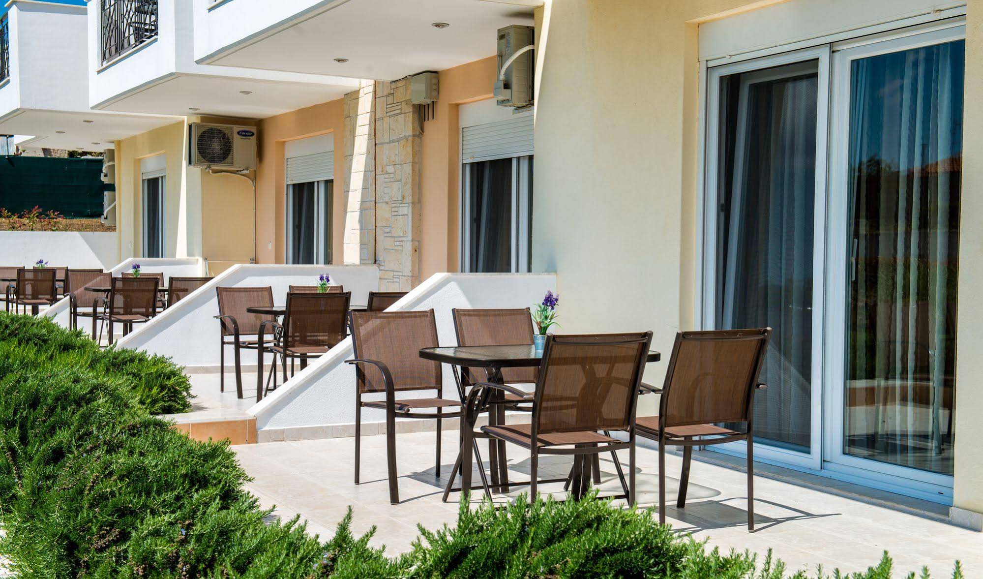 Lagaria Apartments