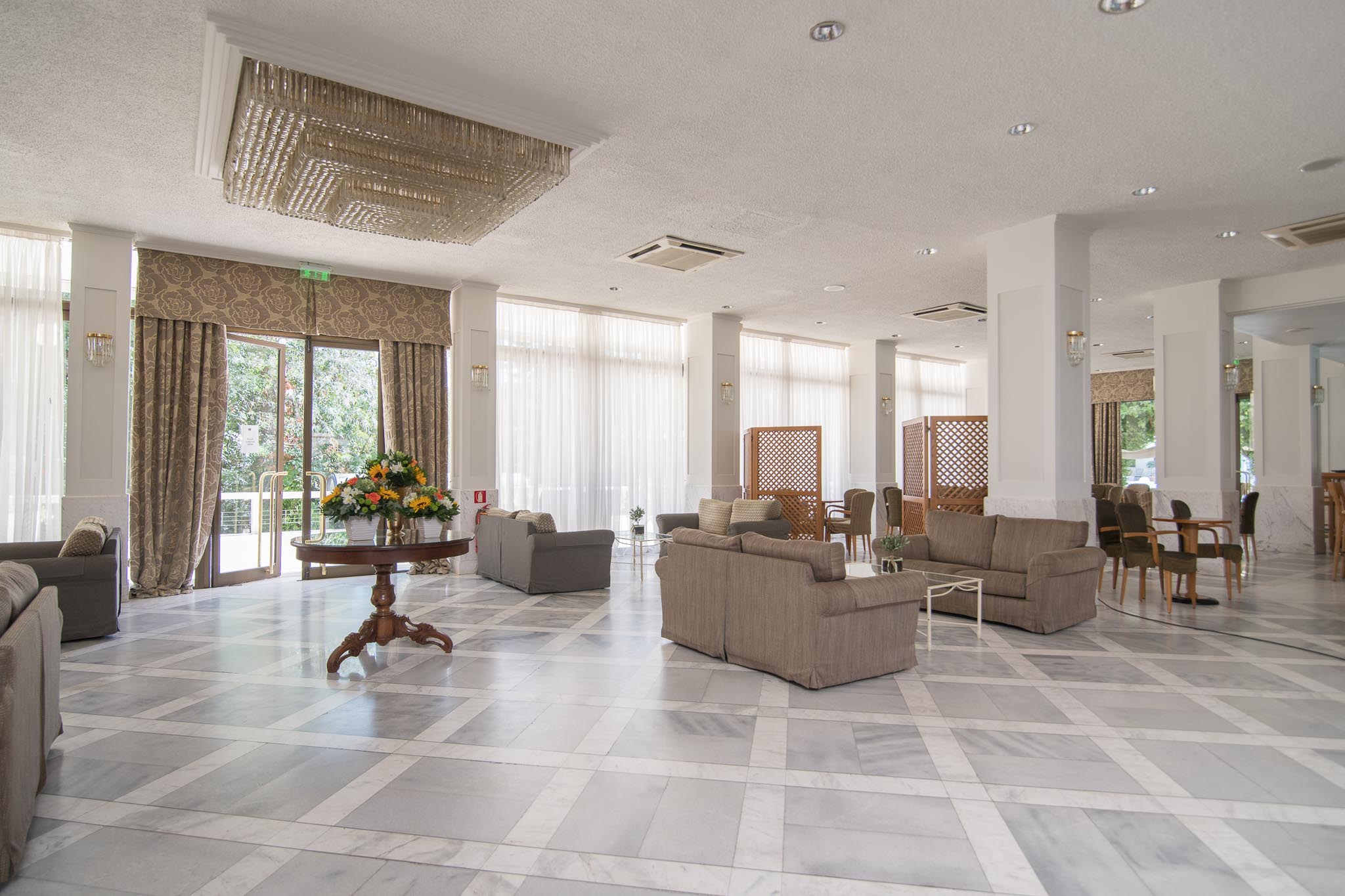 Sun Beach Hotel