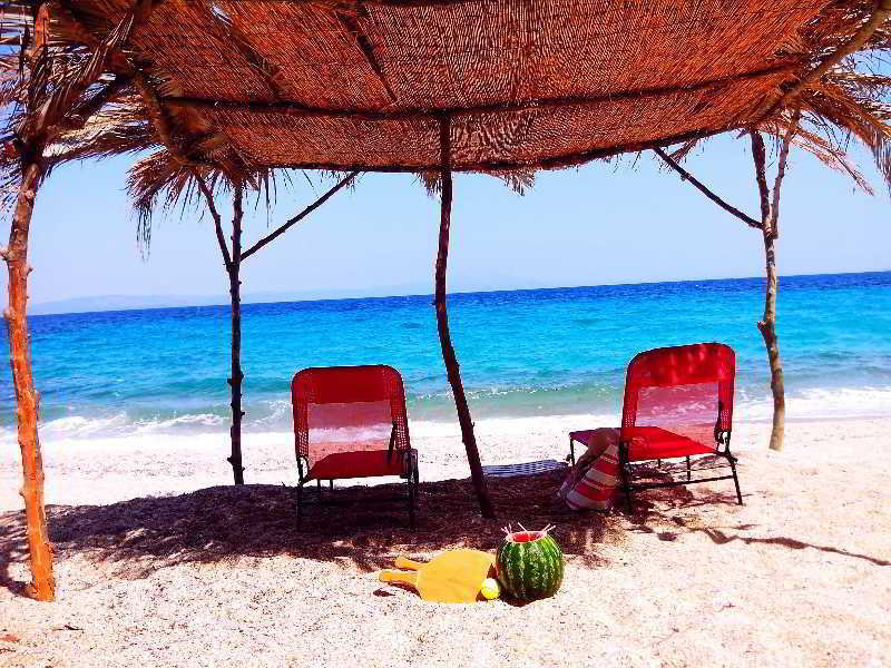 Salonikiou Beach Apartments & Villas